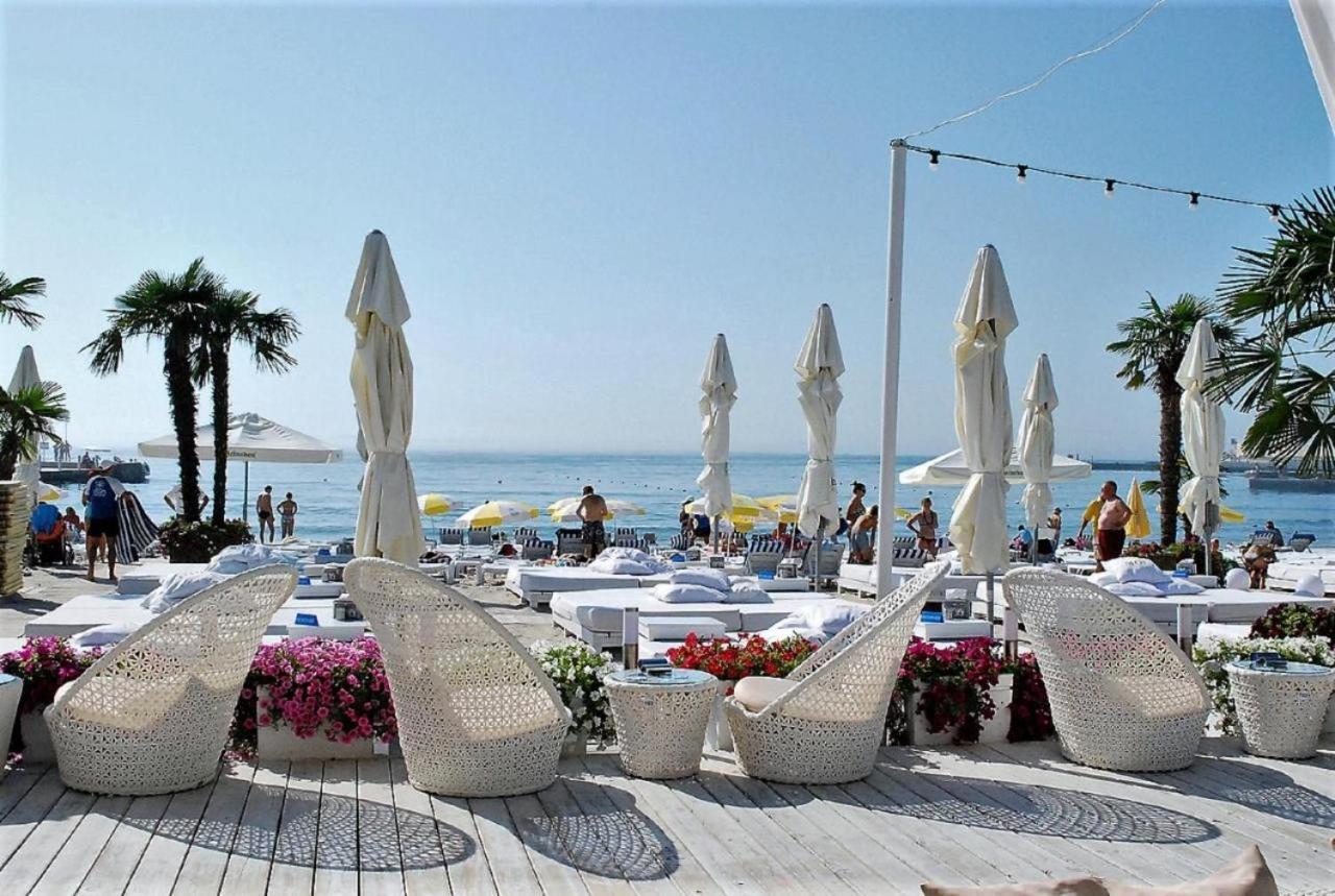 Lux Apartment,10 Фонтана,До Моря 5 Минут Odessa Exterior foto
